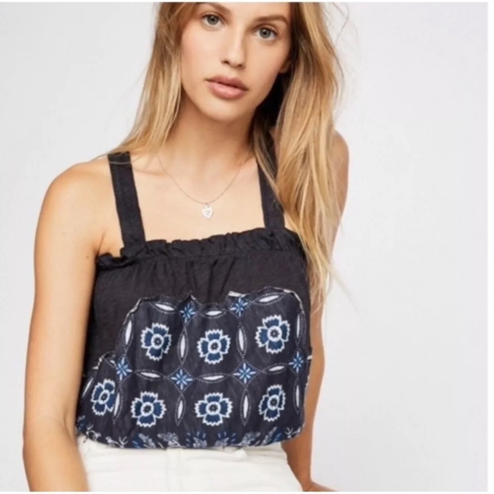 We The Free Free People Love Life Bubble Top in Linen Cotton Navy Combo sz Small